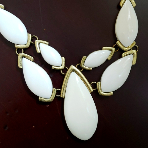 Reversible statement necklace - Picture 3 of 4